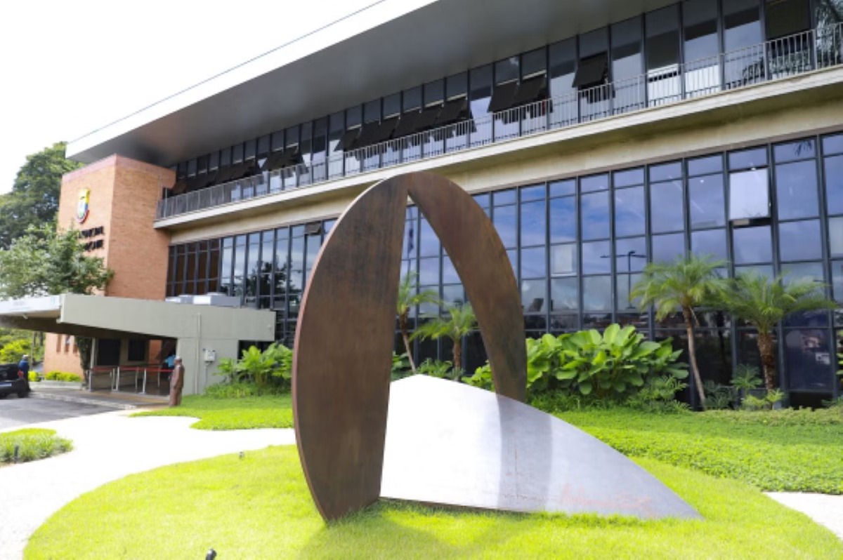 Lei bíblia nas escolas
