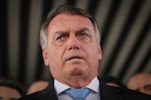 Jair Bolsonaro é ouvido pela PF