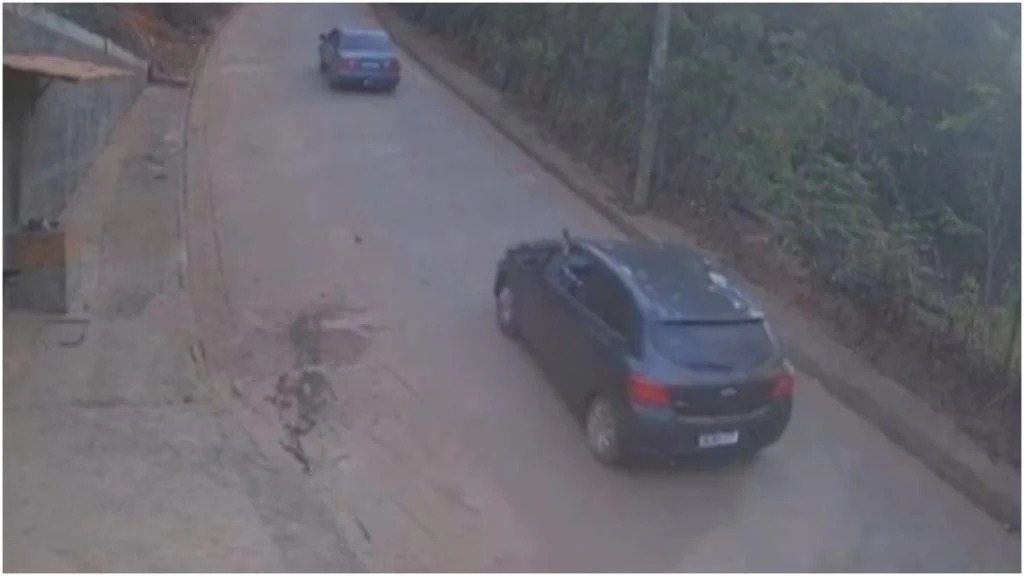 Menina é baleada na cabeça por policial