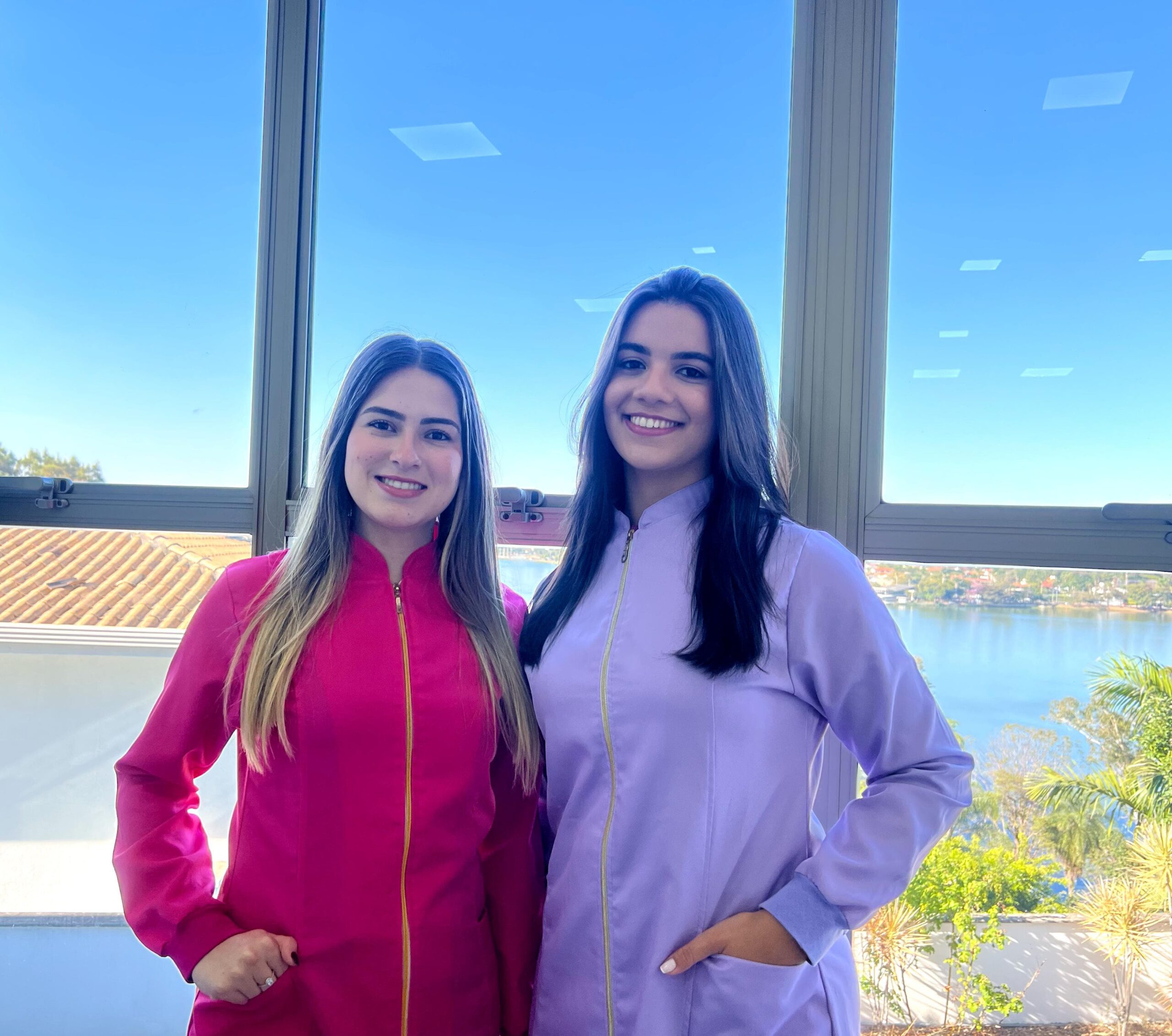 Especialistas alertam que a depilação com cera prejudica o efeito do laser