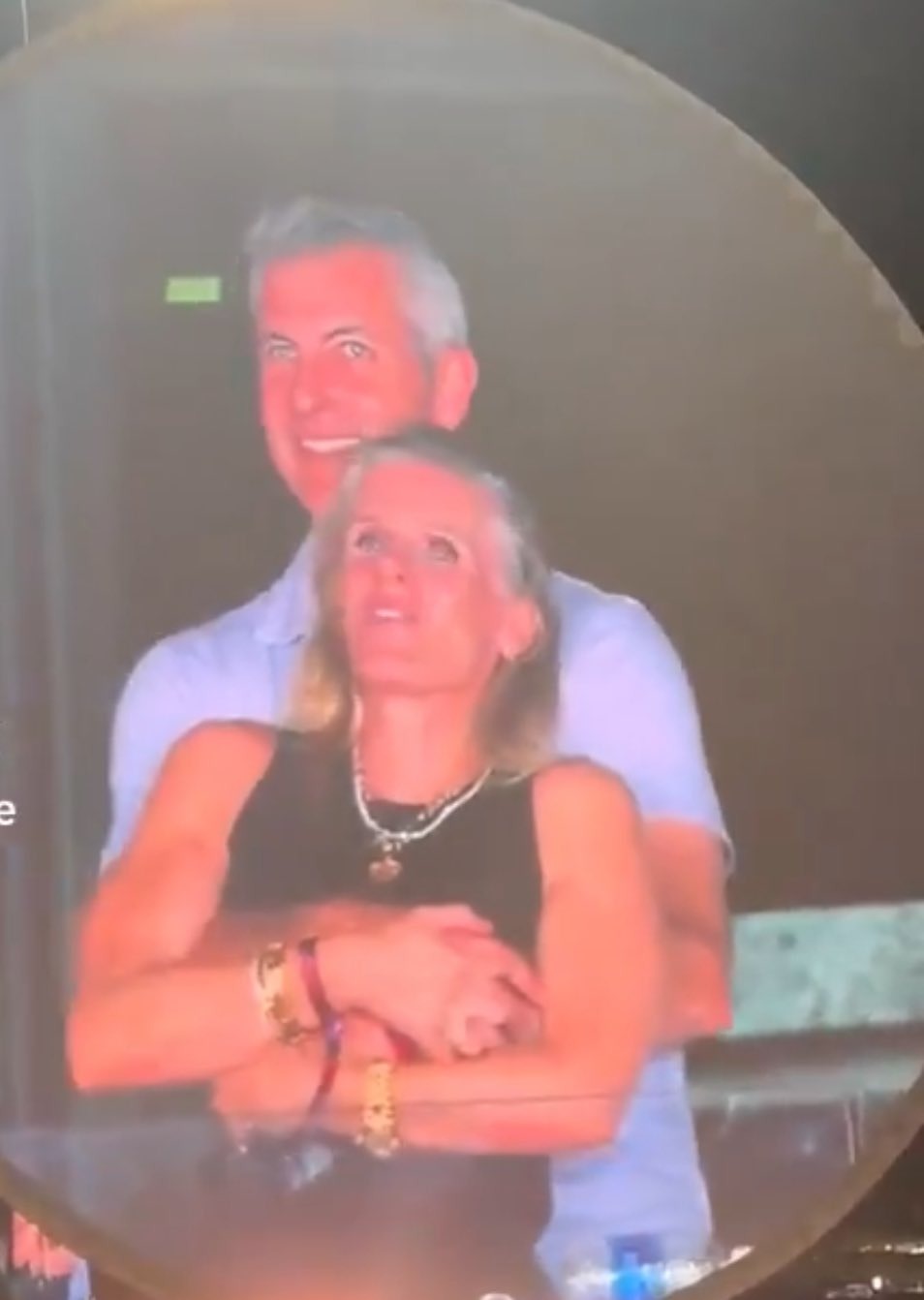 Traição flagrada em show do Coldplay