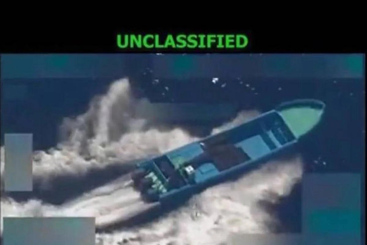 EUA bombardeiam segundo barco no Pacífico em 48 horas