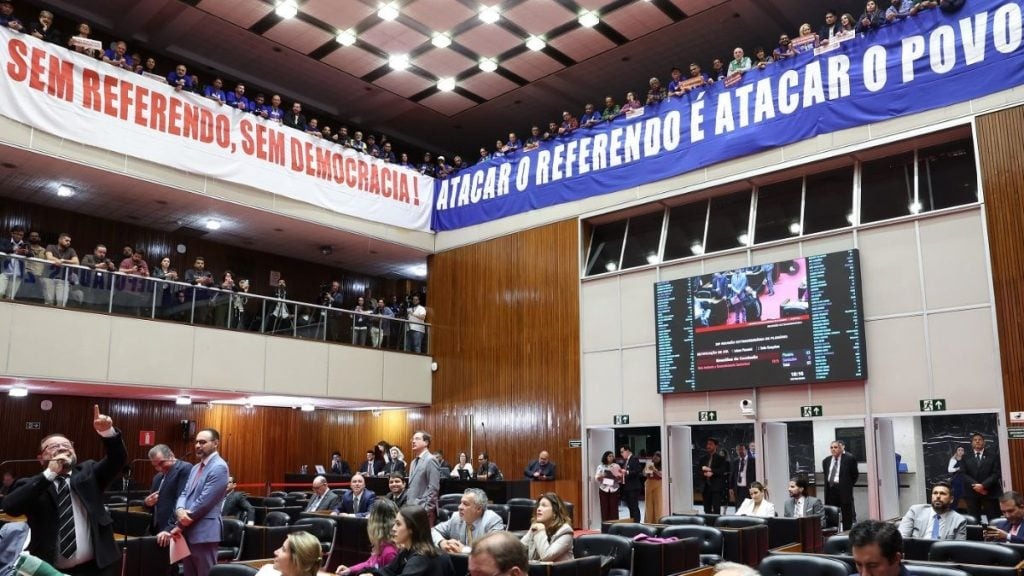 Deputados derrubam referendo sobre privatização da Copasa