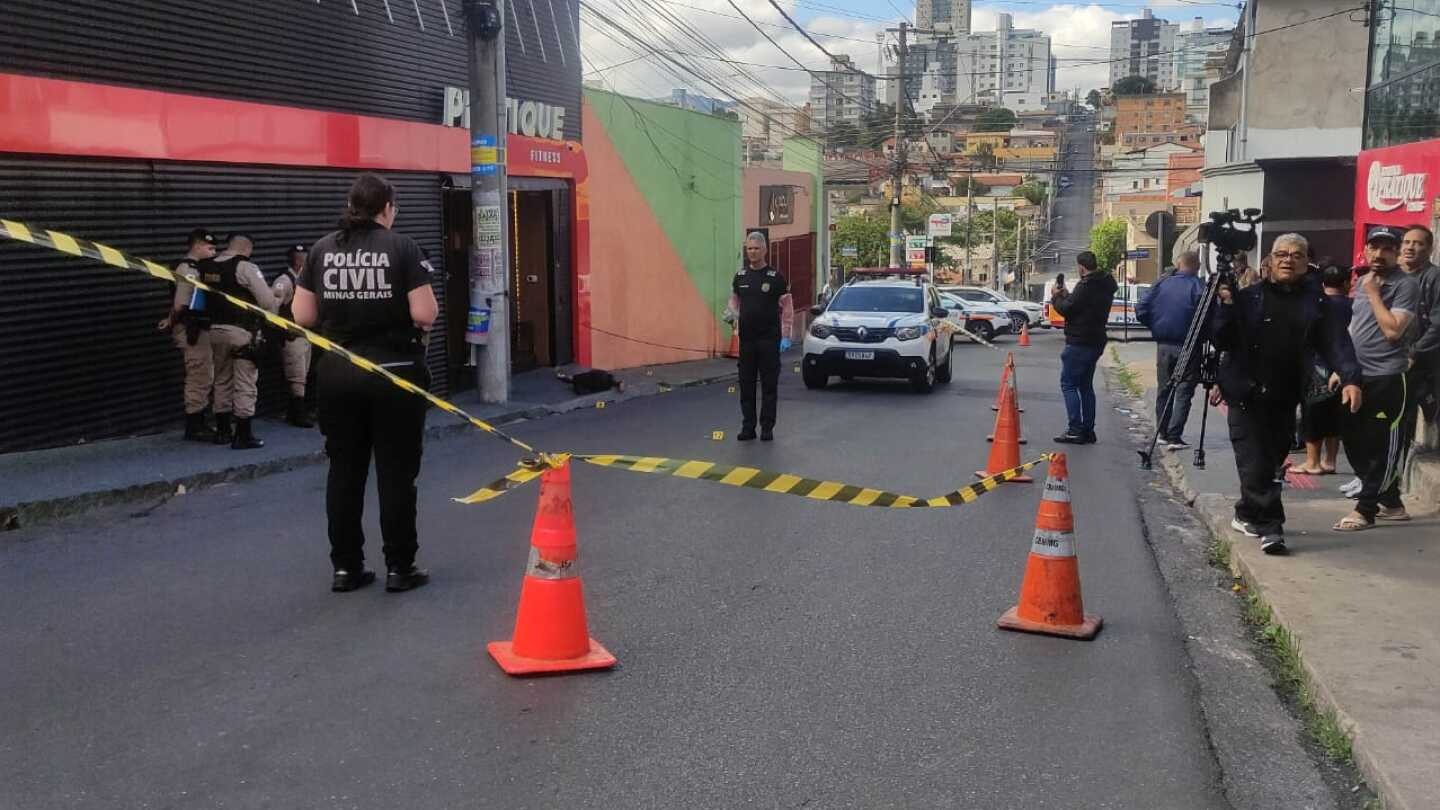 Homem assassinado a tiros em frente a academia no Sagrada Família