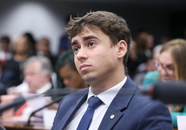 Justiça condena Nikolas Ferreira por transfobia