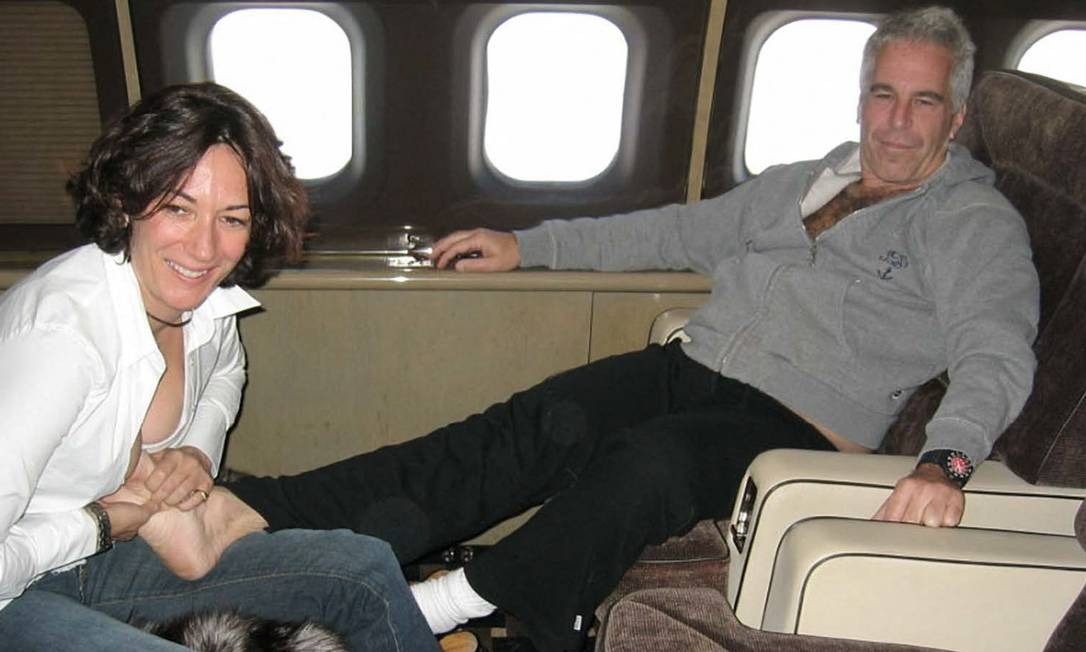 Novos arquivos do caso Epstein revelam denúncias contra Trump e ligações com a elite global