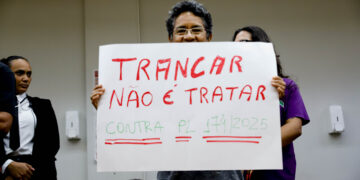 Câmara de Belo Horizonte aprova internação involuntária de dependentes químicos