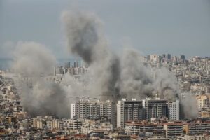 Israel intensifica ataques em Teerã e Beirute