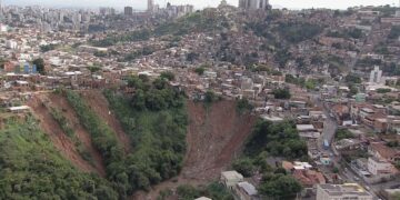 Belo Horizonte entra em alerta de risco geológico
