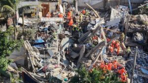 Número de mortos chega a 12 em desabamento de lar de idosos