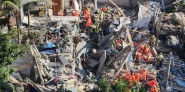 Número de mortos chega a 12 em desabamento de lar de idosos