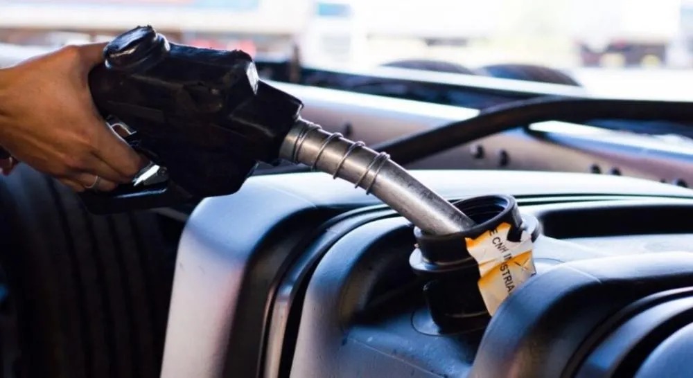 Petrobras reajusta preço do diesel e combustível pode chegar a R$ 6,40 em Belo Horizonte