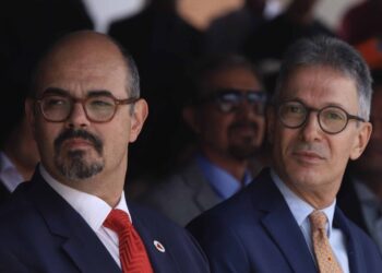 Romeu Zema renuncia ao governo de Minas