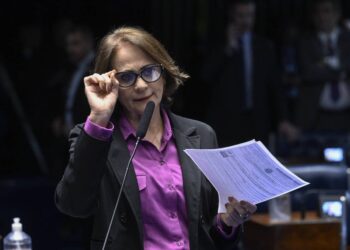 Senado aprova projeto que dificulta aborto legal para crianças vítimas de estupro