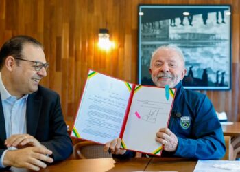 Lula sanciona lei da renovação automática da CNH com exames médicos