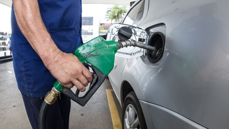 Gasolina fica mais cara em Belo Horizonte