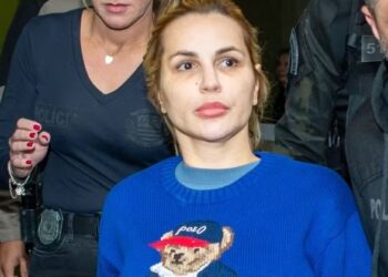 Deolane Bezerra tem exercício profissional suspenso pela OAB-SP