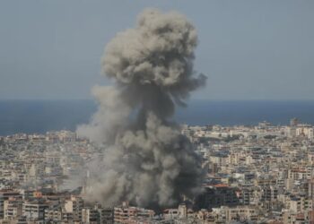 Israel intensifica ataques no sul do Líbano após Hezbollah rejeitar cessar-fogo