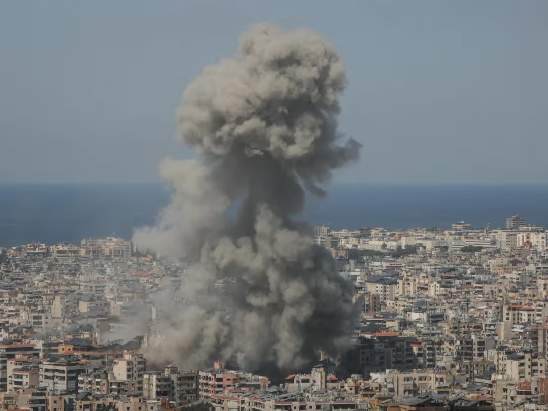 Israel intensifica ataques no sul do Líbano após Hezbollah rejeitar cessar-fogo