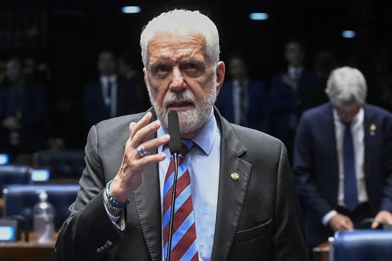PF investiga ligação de Jaques Wagner com o Banco Master