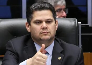 Senado não deve acelerar votação da PEC da escala 6x1