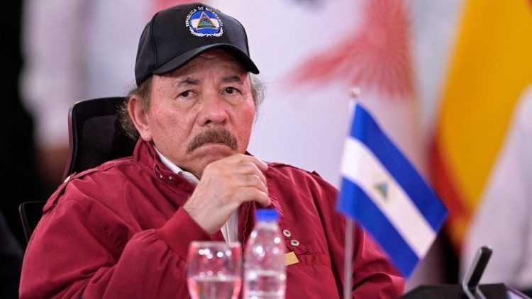 Presidente da Nicarágua anuncia fim das eleições no país