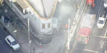 Incêndio em restaurante em BH deixa trabalhador gravemente ferido após explosão de botijão de gás