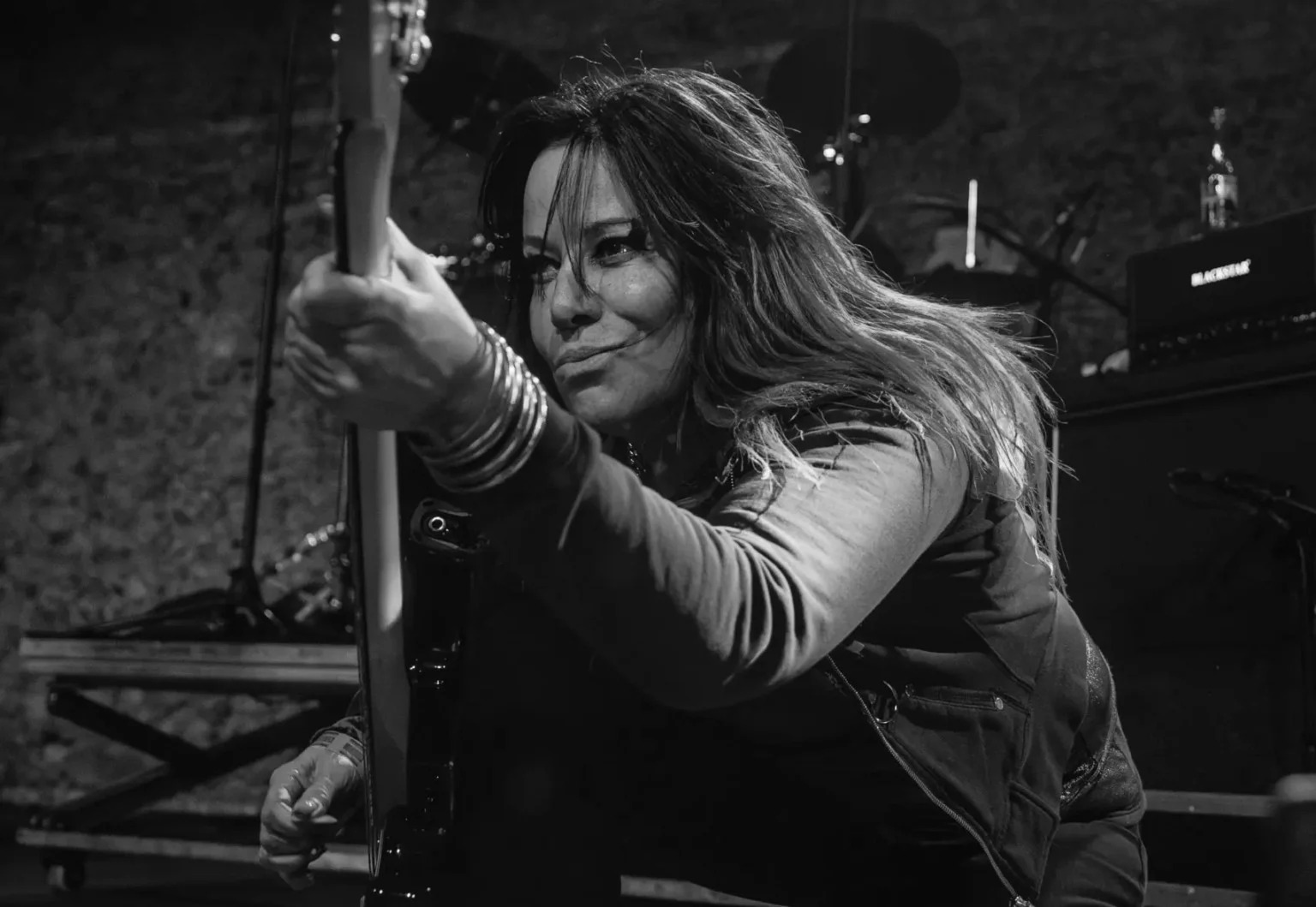 Jennifer Finch morre aos 59 anos após enfrentar câncer cerebral agressivo
