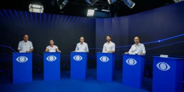 Debate para governador de Minas Gerais tem embates, acusações e declarações polêmicas entre candidatos