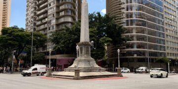 Homem é preso após tentar vender filho de 3 anos por R$ 10 na Praça Sete