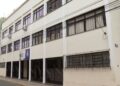 Diretora é investigada por obrigar aluno de 10 anos a beber a própria urina em escola de Caxambu