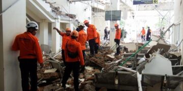 Terremoto de magnitude 7,7 atinge Indonésia e deixa 38 mortos