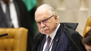 Fachin cancela sessão
