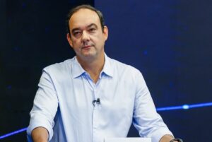Flávio Roscoe testa positivo para Covid-19 e cancela compromissos de agenda