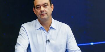 Flávio Roscoe testa positivo para Covid-19 e cancela compromissos de agenda