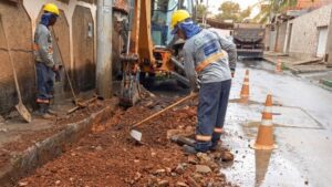 Copasa aponta suspeita de sabotagem após série de rompimentos de adutoras em Belo Horizonte