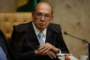 Gilmar Mendes é bloqueado por Kassio Nunes no WhatsApp