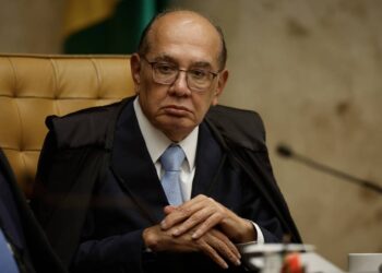Gilmar Mendes é bloqueado por Kassio Nunes no WhatsApp