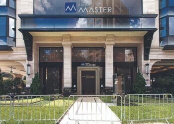 Treze políticos ligados ao escândalo do Banco Master são eleitos no primeiro turno das eleições de 2026