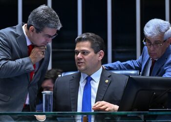 Senado retoma discussão da PEC pode acabar com a escala 6×1