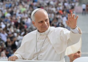Cirurgia do papa Leão XIV para retirar nódulo no pulmão termina com sucesso